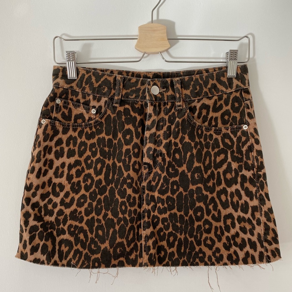 ZARA . Animal print jean skirt.
